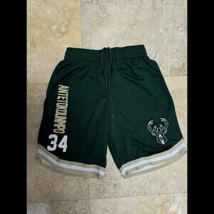 NBA Milwaukee Bucks Ultra Game Shorts